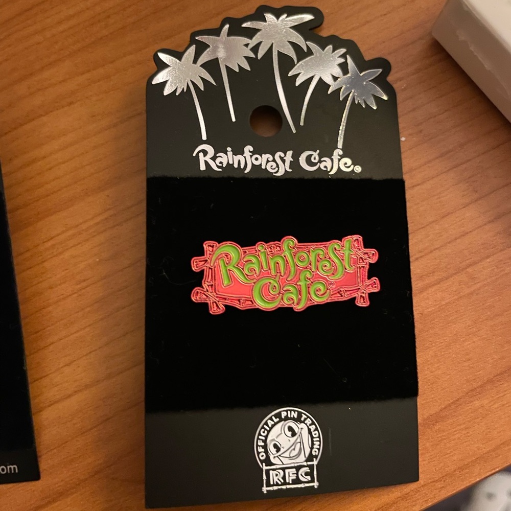 Rainforest Cafe Pin